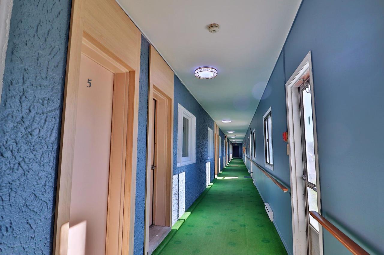 Bestliving Motel Washago Luaran gambar